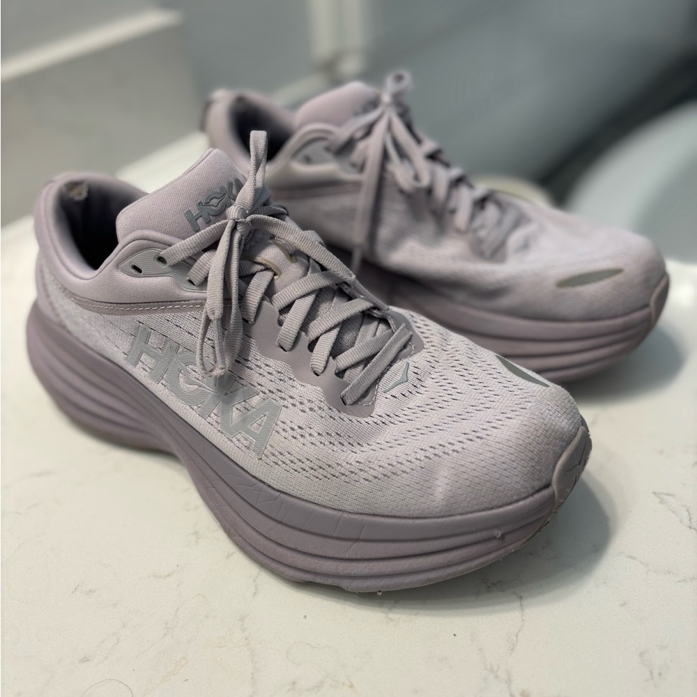 HOKA Women’s Bondi 8 size 9.5